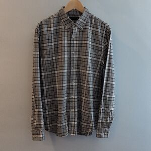 Banana Republic Men's Medium Untucked Slim Fit Long Sleeve Button Down Shirt